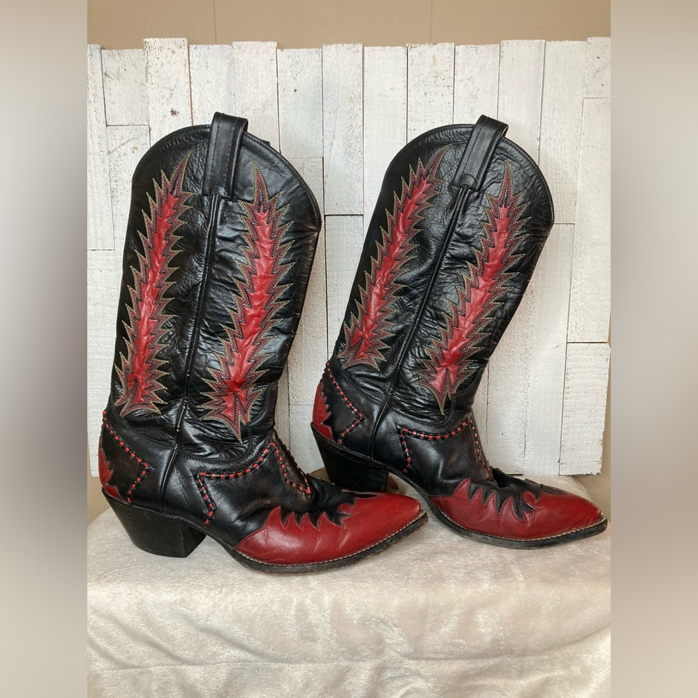 Vintage Tony Lama Firewalker Boots size 8D